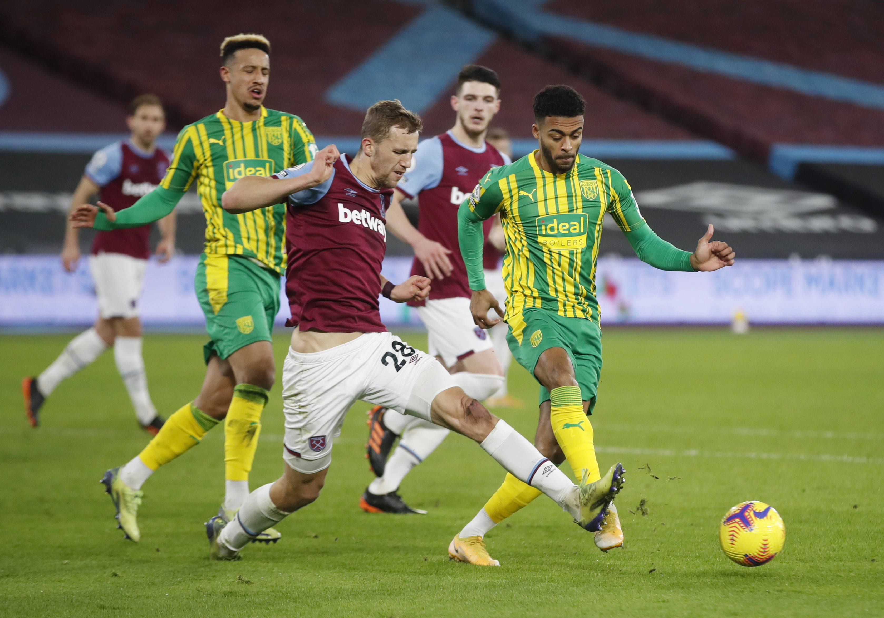 自信不仅影 自信不仅影